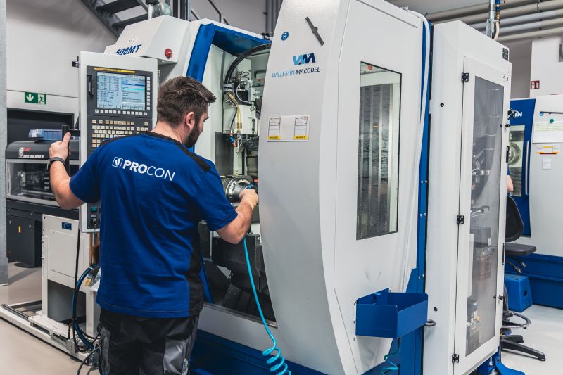 Präzisionsfertigung bei Procon Medizintechnik GmbH